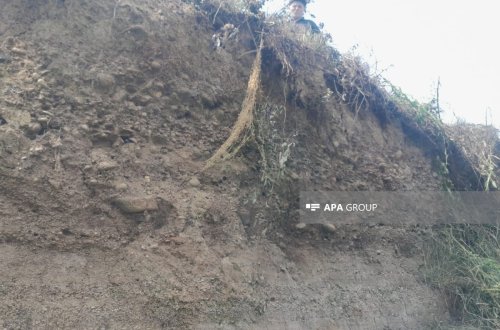 Lənkəranda torpaq sürüşməsi olub