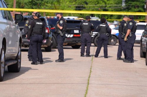 ABŞ-da 3 evə silahlı hücum nəticəsində 8 uşaq həlak olub