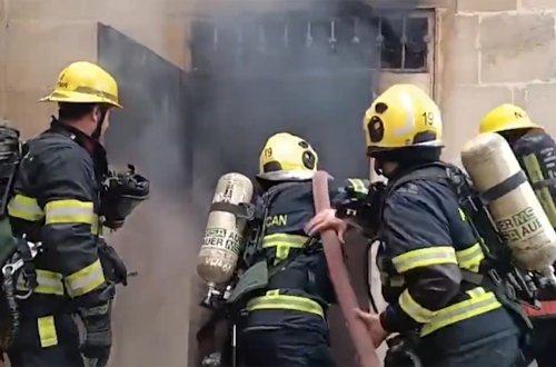 Xüsusi internat məktəbinin yataqxanasında yanğın - Video