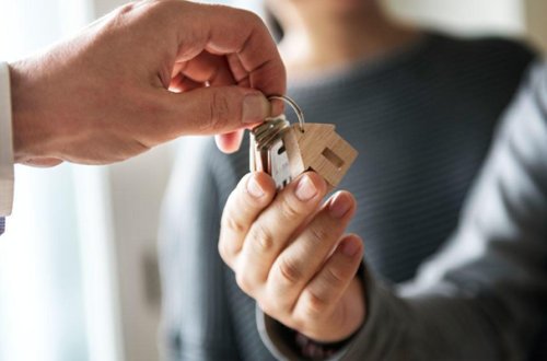 Bu şəxslər təkrar mənzil tələb edə bilməz - Ali Məhkəmədən vacib qərar