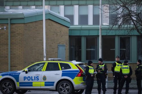 İsveçdə 16 məktəb bağlandı