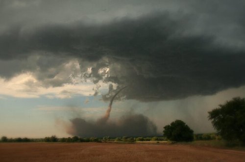 ABŞ-də tornado oldu - Xəsarət alanlar var - VİDEO