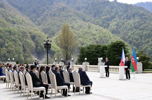 İlham Əliyev və Andrey Babiş mətbuata bəyanatlarla çıxış etdilər - Foto