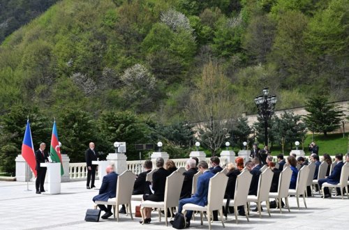 Prezident: Çexiyaya qonşu olan ölkələrə Azərbaycan təbii qaz ixrac edir