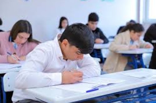 90 minə yaxın şəxs qəbul imtahanında iştirak üçün qeydiyyatdan keçib