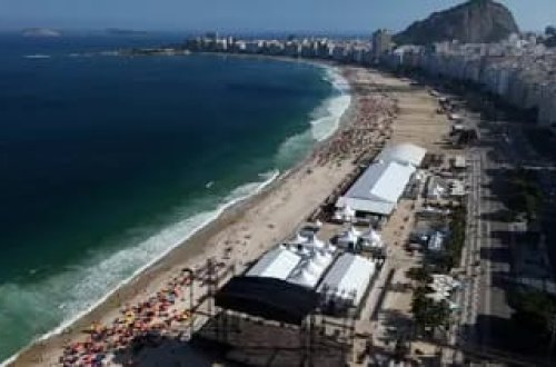 Şakiranın konserti öncəsi səhnə quran işçi öldü