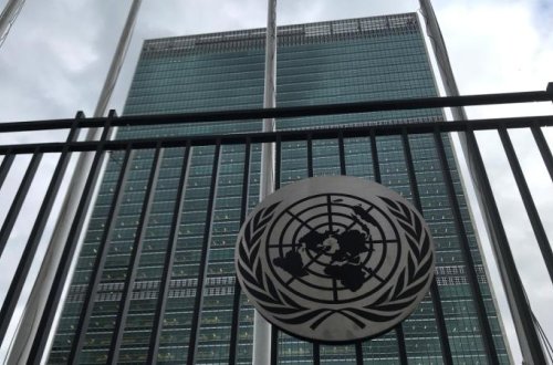 BMT: Hörmüz boğazında gəmilərin hərəkəti məhdudiyyətlərə görə 95,3 faiz azalıb