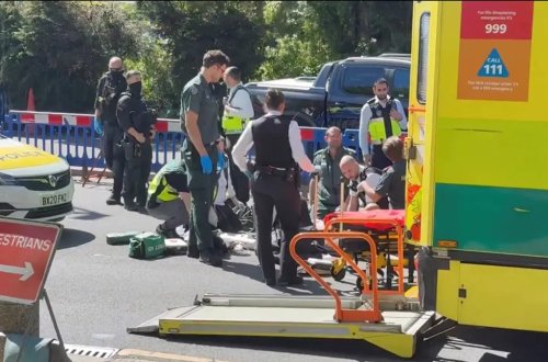 Londonda bıçaqlı hücum: 2 yəhudi ağır yaralanıb