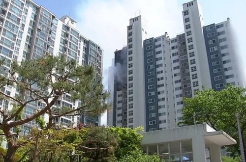 Cənubi Koreyada 20 mərtəbəli yaşayış binasında yanğın: 2 nəfər ölüb