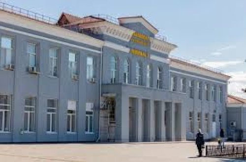 Ukrayna Rusiyada aeronaviqasiya binasına dron zərbəsi endirib, 13 aeroportun fəaliyyəti dayandırılıb