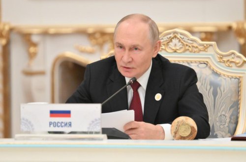 Putin Azərbaycanı təbrik etdi
