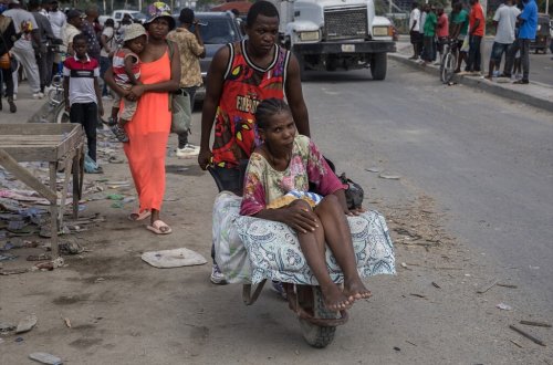 Haitidə münaqişələr davam etdiyi üçün insanlar evlərini tərk edir