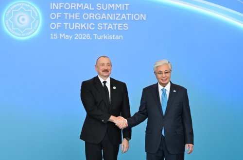 Prezident TDT-nin qeyri-rəsmi Zirvə görüşündə iştirak edir