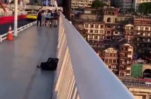Çində intihar böhranı böyüyür
