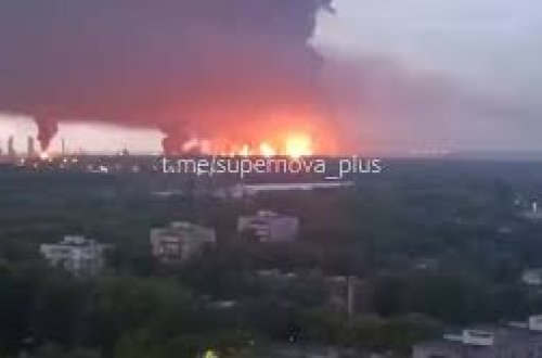 Ukraynanın Novorossiyskə dron hücumundan sonra neft terminalı yanıb, yaralılar var
