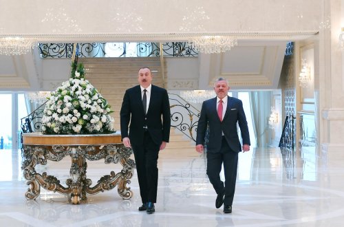 İlham Əliyev İordaniya Kralını təbrik etdi