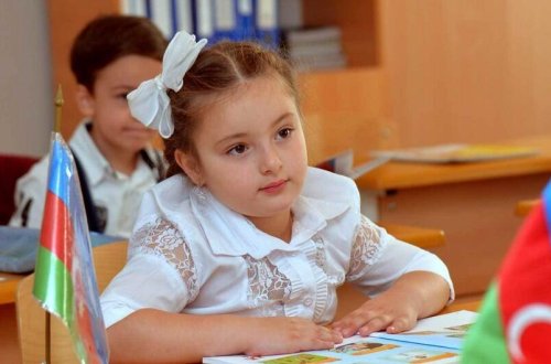 Şagirdlərin yerdəyişməsi dayandırılır