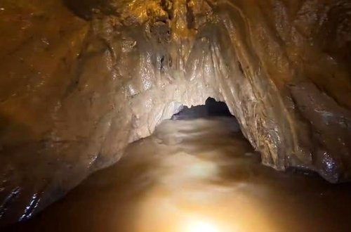 Xəzinə ovçuları mağarada qaldı