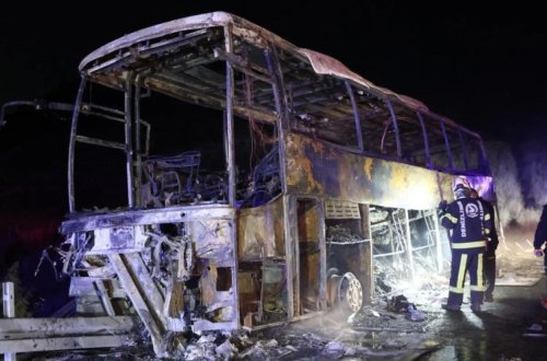 Türkiyədə sərnişin avtobusu yanıb, ölənlər var