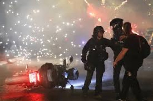 PSG-nin qələbəsindən sonra Fransadakı iğtişaşlara görə yüzlərlə şəxs həbs edilib, polislər yaralanıb