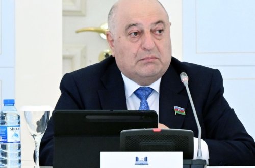Məcburi köçkünlərin sosial problemləri ilə bağlı 75 fərman və sərəncam imzalanıb