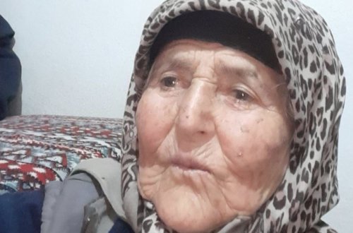 Tarlada yatıb qalan qadın faciəli şəkildə öldü