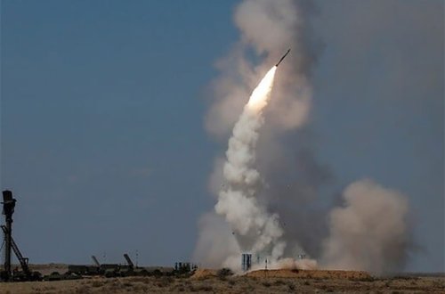 ABŞ ordusu İranın radar sistemlərini vurduqdan sonra SEPAH Küveyt və Bəhreynə raket zərbələri endirib
