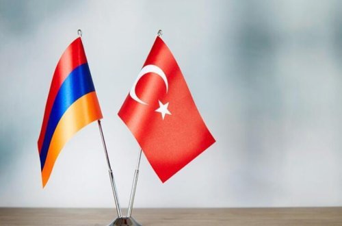 Paşinyan Ermənistan-Türkiyə dəmir yolunun ən qısa müddətdə açılmasına ümid edir