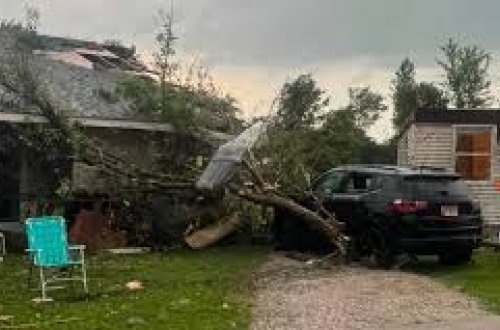 ABŞ-də tornado böyük dağıntılara səbəb oldu - VİDEO