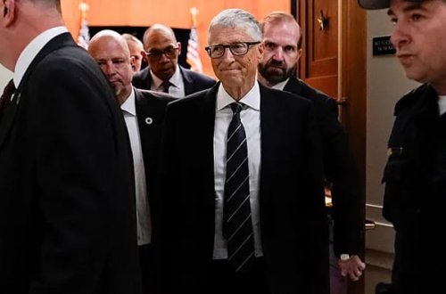 Bill Qeyts Epşteyn davasında ifadə verdi: Məndən istifadə etməyə çalışdı