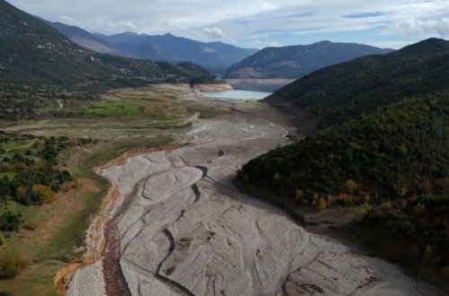 Yunanıstanda ən azı 12 adada fövqəladə vəziyyət elan edilib