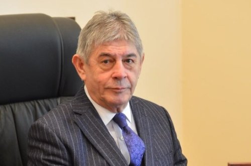 Prezidentin geri çağırdığı məşhur səfir kimdir? - DOSYESİ