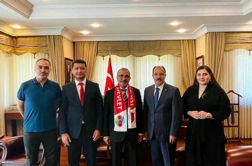 Qafqaz Group Təhsil Mərkəzinin dəstəyi ilə Türkiyənin nüfuzlu universitetlərindən daha dörd azərbaycanlı tələbə məzun oldu