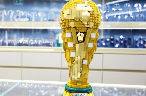 Dünyanın ən bahalı Lego kuboku