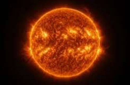 Günəşdə baş verən güclü partlayış sayı səkkizə çatıb