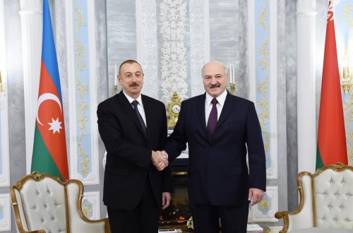 İlham Əliyev Lukaşenkonu təbrik etdi