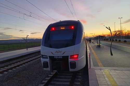Tiflisə gedən qatarlara əlavə 3 vaqon qoşulacaq: Burada biletlər daha ucuzdur