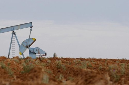 Brent markalı neftin bir bareli 72,75 dollardan satılır
