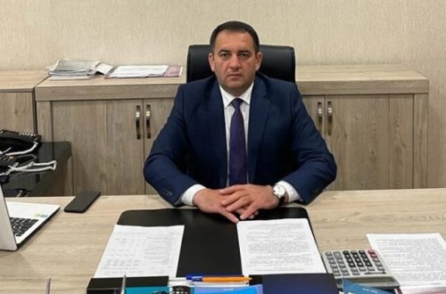 Xətai bələdiyyəsinin sədri bıçaqlandı – Restoranında ofisant işləyən şəxs həbs edildi