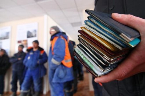 Azərbaycanda qanunsuz yaşayan 5 minə yaxın əcnəbi saxlanıldı