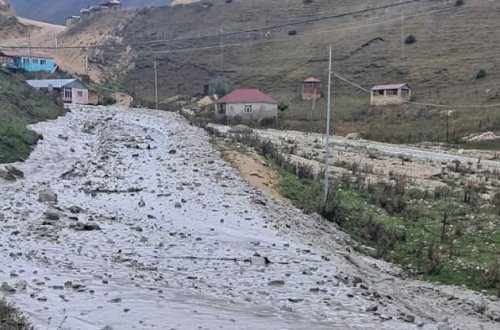 Azərbaycanda faciə: 43 yaşlı kişini sel apardı