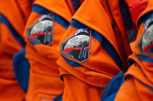 NASA könüllü astronavtlar axtarır
