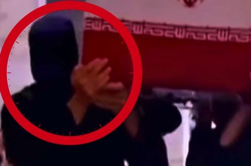 Xameneinin tabutunu daşıyan gizli şəxs kim idi?