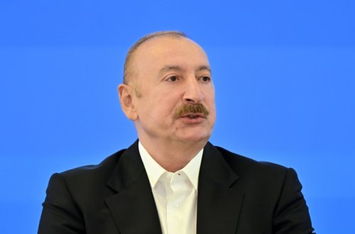 Prezident Folklend adaları məsələsinə münasibət bildirib