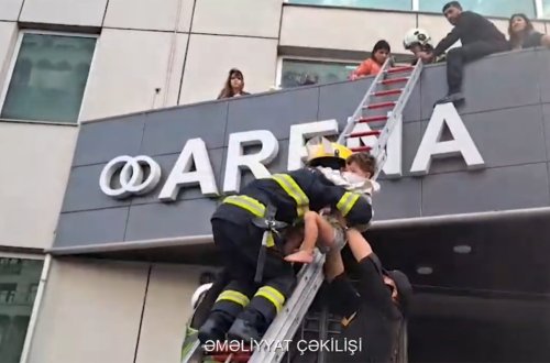 Bakıda hoteldə yanğın - Qonaqlar təxliyə edildi - Video