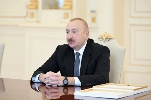 Президент Азербайджана поздравил короля Испании