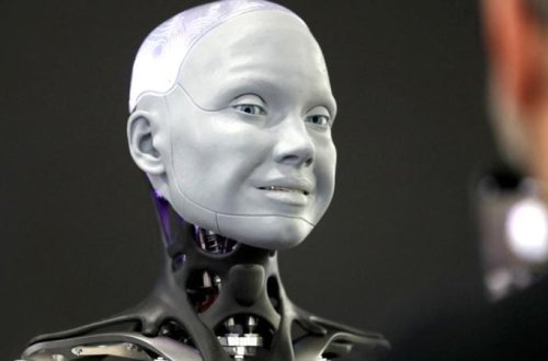 İnsanabənzər robotlar real iş şəraitində fəaliyyətə hazırlaşırlar