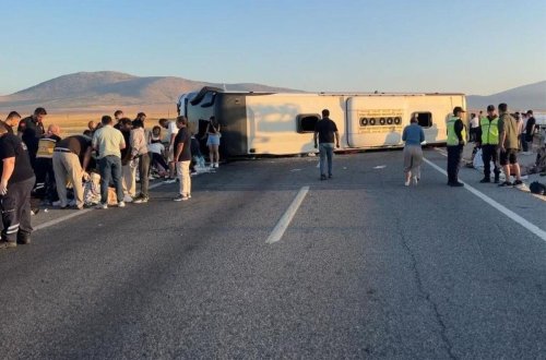Türkiyədə sərnişin avtobusu aşdı – 31 nəfər xəsarət aldı - (Video)