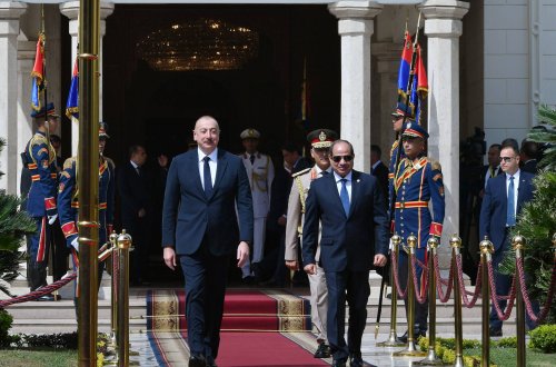 İlham Əliyev Misir Prezidentini təbrik etdi