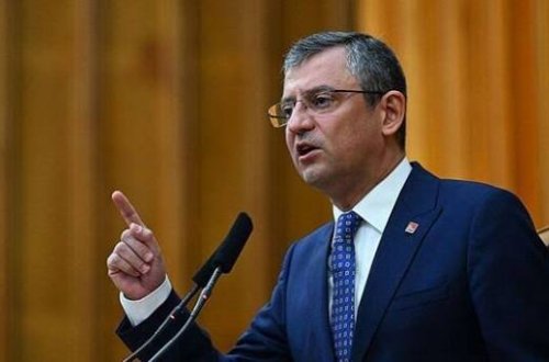 Özgür Özel və 91 millət vəkili CHP-dən istefa verib